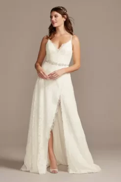 Leaf Pattern Lace A-Line Wedding Dress