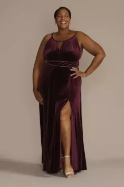 Plus Size Embellished Velvet A-Line With Keyholes